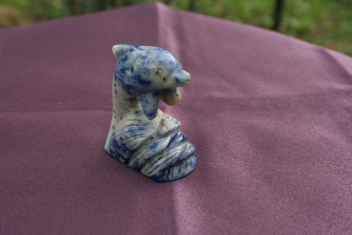 Lapis Lazuli Dolphin Inner viision, truthful communication, royal virtues 4681